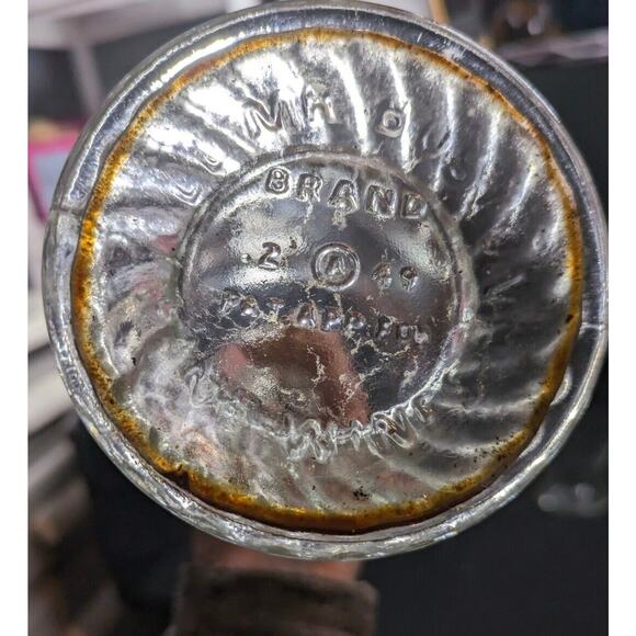 Two Vintage Old Mr. Boston Brand Embossed Clear Wine Decanter Bottle - Picture 5 of 5